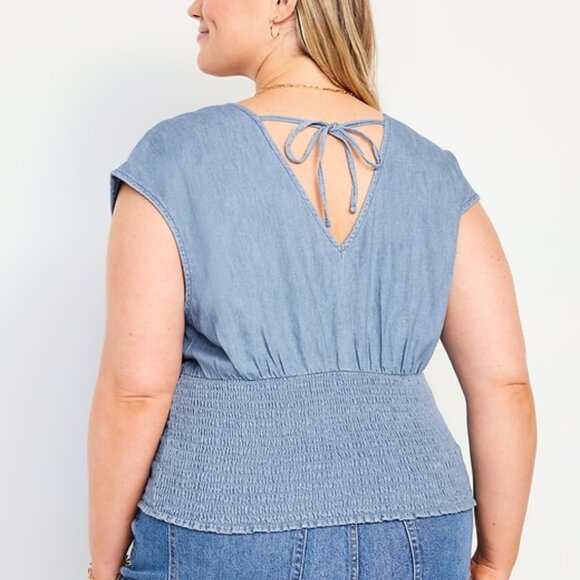 Waist-defined smocked sleeveless top, NWOT, size L - Picture 8 of 11